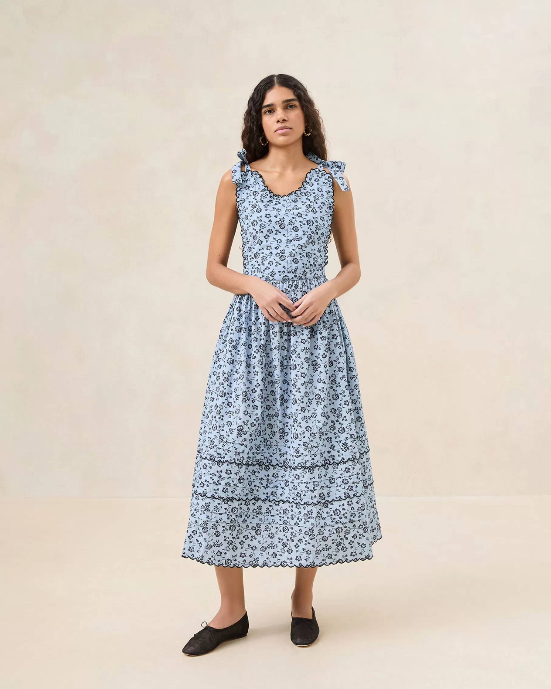 Store Bruna Blue/Black Floral Apron Dress Casual Staples | Event Essentials